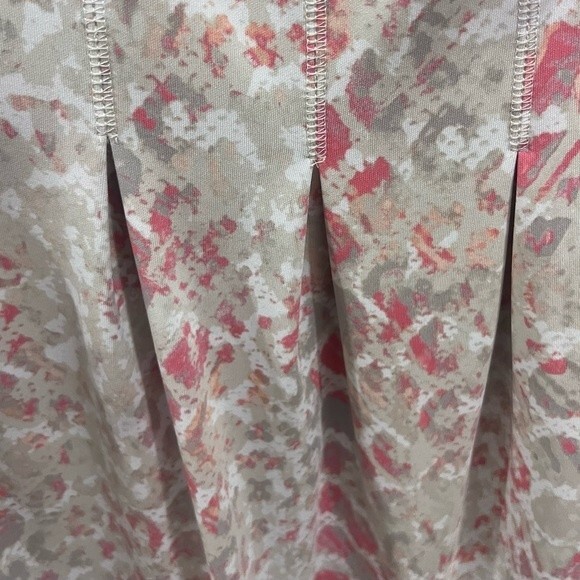 Blush and tan abstract print pleated dress with pockets size XS - Picture 4 of 6